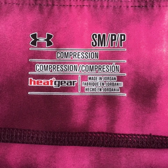 Under Armour Compression Crops - Picture 7 of 12